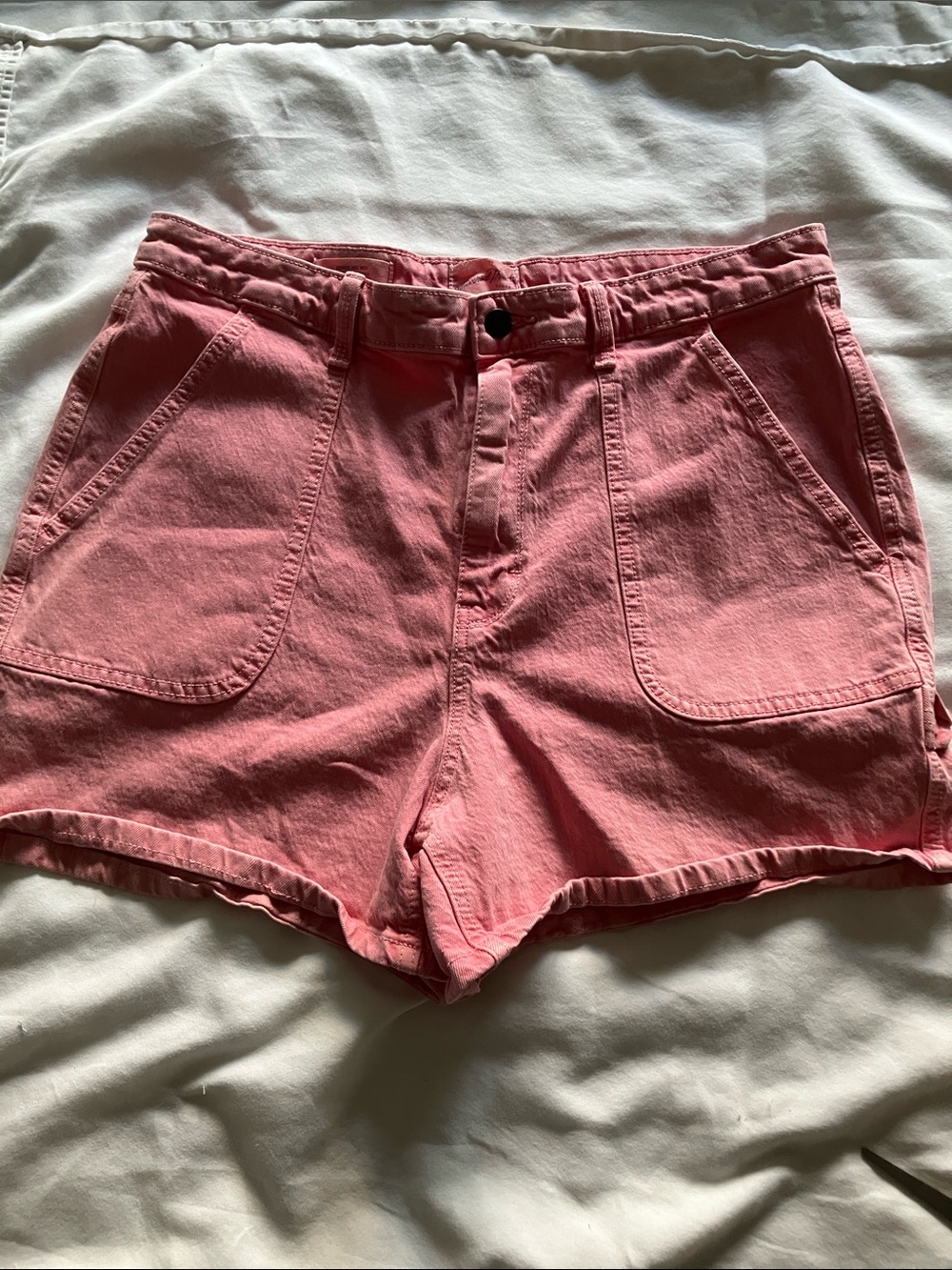 Universal Thread Pink Cargo-Style Women’s Shorts